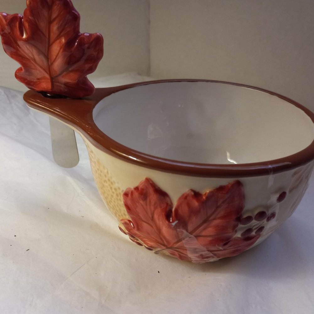 Vintage Bella Casa by Ganz Dip/Cheese Bowl with Spreader. Fall Leaves